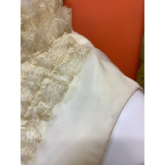 1970s Bridgerton Inspired Ivory and Floral Sleeveless Dress - Picture 8 of 16